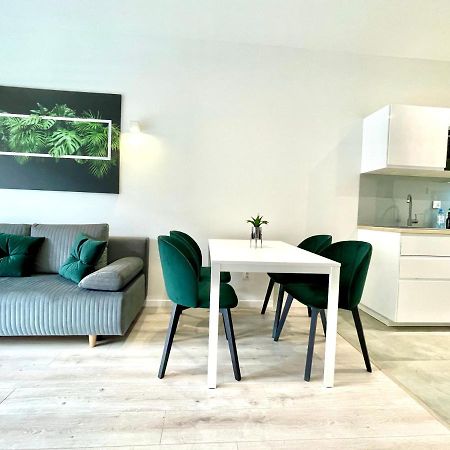 Modern Green Apartment クラクフ エクステリア 写真