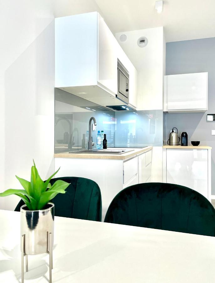 Modern Green Apartment クラクフ エクステリア 写真